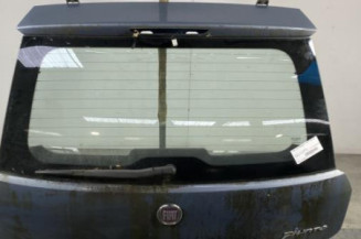 Malle/Hayon arriere FIAT GRANDE PUNTO Photo n°1