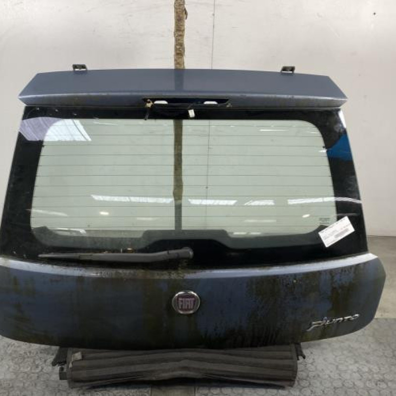 Malle/Hayon arriere FIAT GRANDE PUNTO Photo n°1