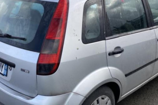 Retroviseur droit FORD FIESTA 5