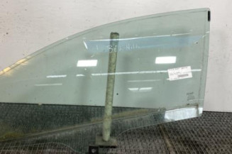 Vitre avant gauche FIAT GRANDE PUNTO Photo n°1