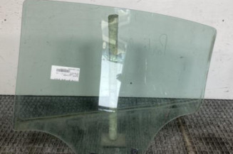 Vitre arriere droit PEUGEOT 208 1