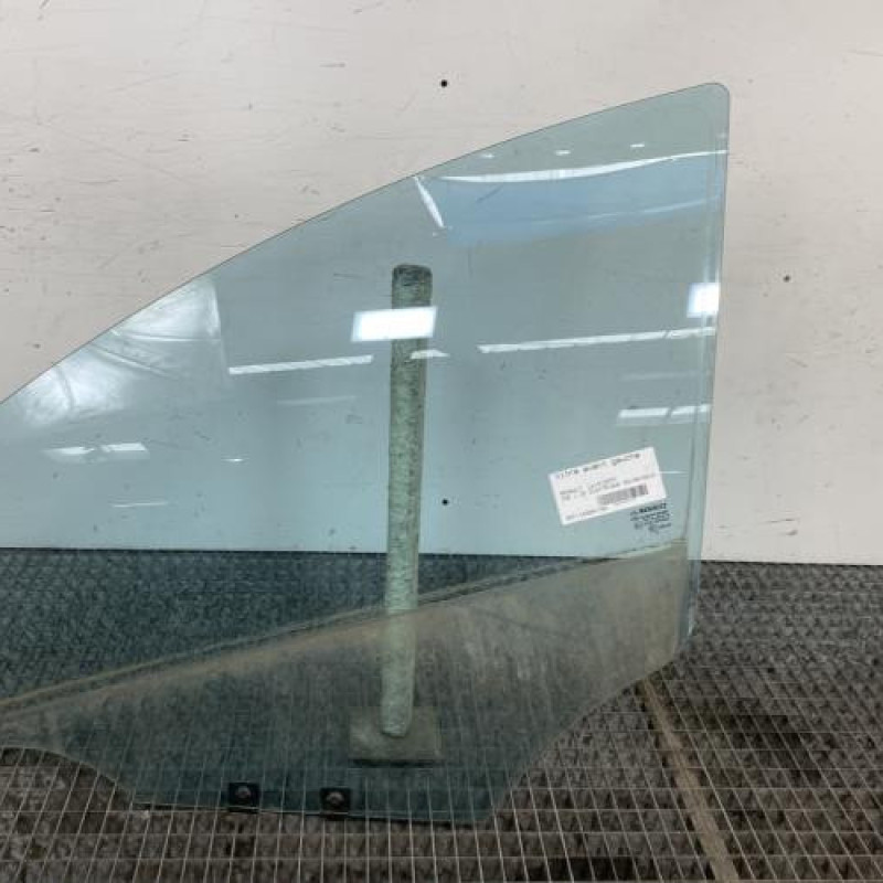 Vitre avant gauche RENAULT ZOE 1 Photo n°1