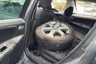 Pare choc arriere PEUGEOT 207