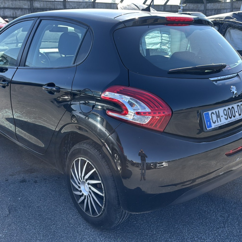 PEUGEOT 208 1 PHASE 1 1.6 HDI - 8V TURBO Photo n°4