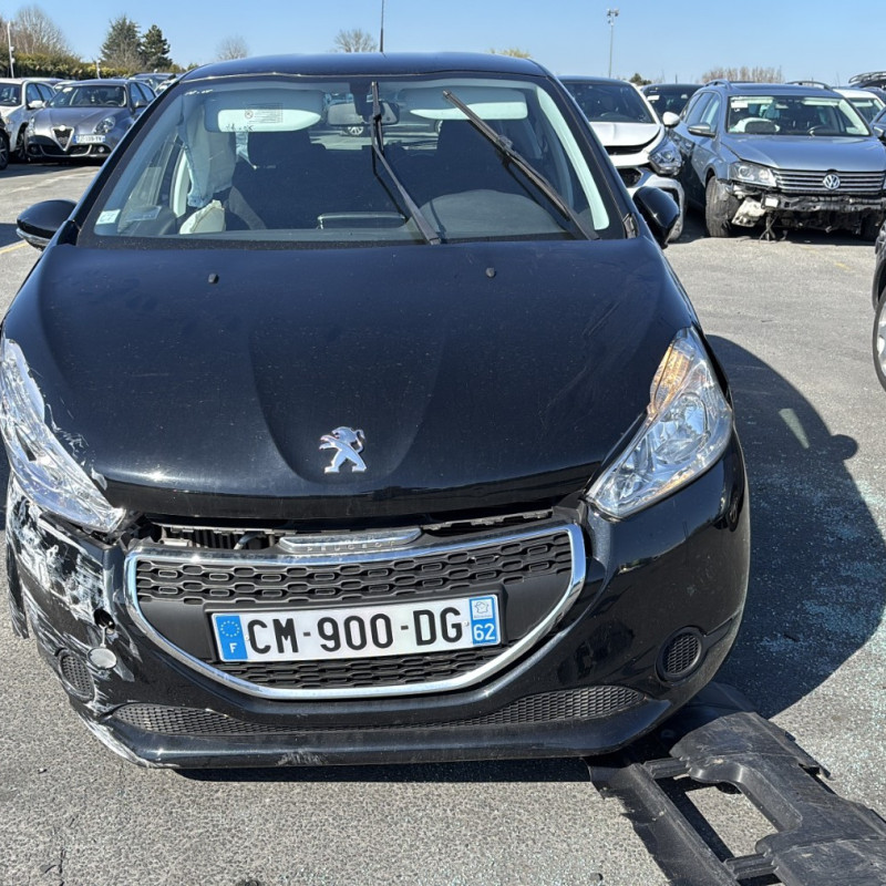 PEUGEOT 208 1 PHASE 1 1.6 HDI - 8V TURBO Photo n°8
