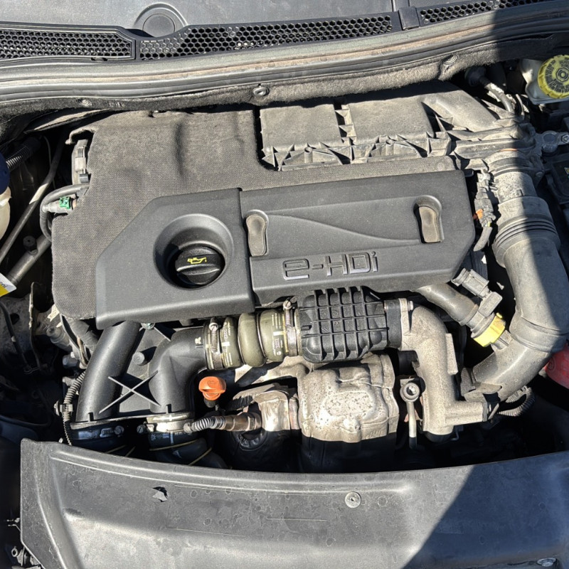 PEUGEOT 208 1 PHASE 1 1.6 HDI - 8V TURBO Photo n°22
