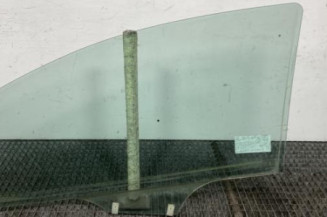 Vitre avant droit PEUGEOT 307