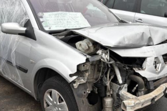Poignee porte avant gauche RENAULT MEGANE 2