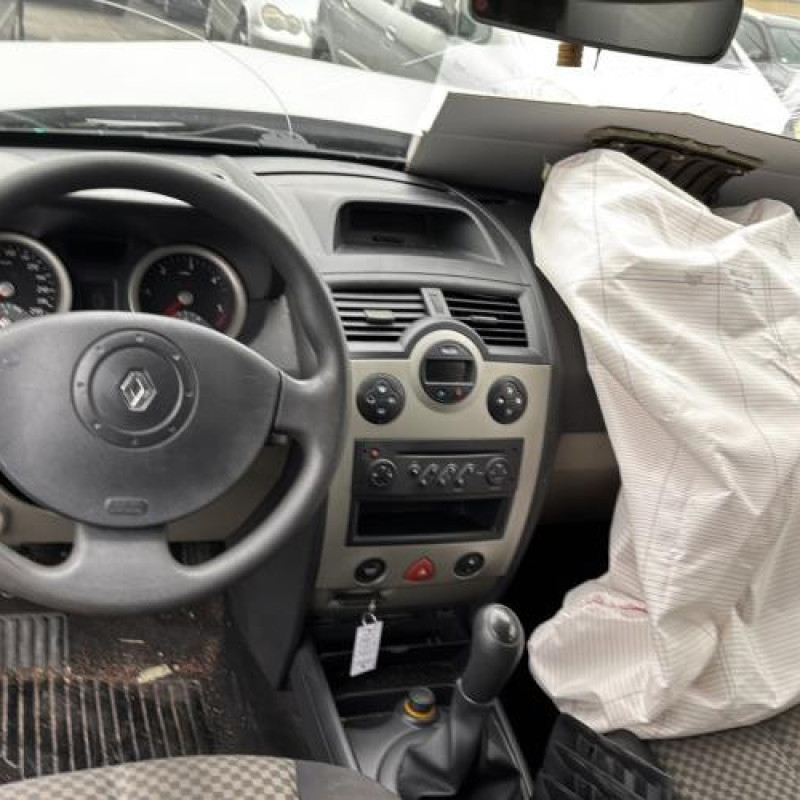Poignee porte avant gauche RENAULT MEGANE 2 Photo n°15