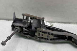 Poignee porte avant gauche PEUGEOT 308 1