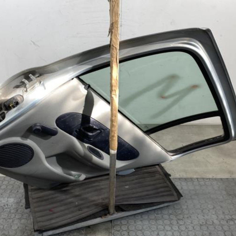 Porte arriere droit RENAULT CLIO 2 Photo n°6