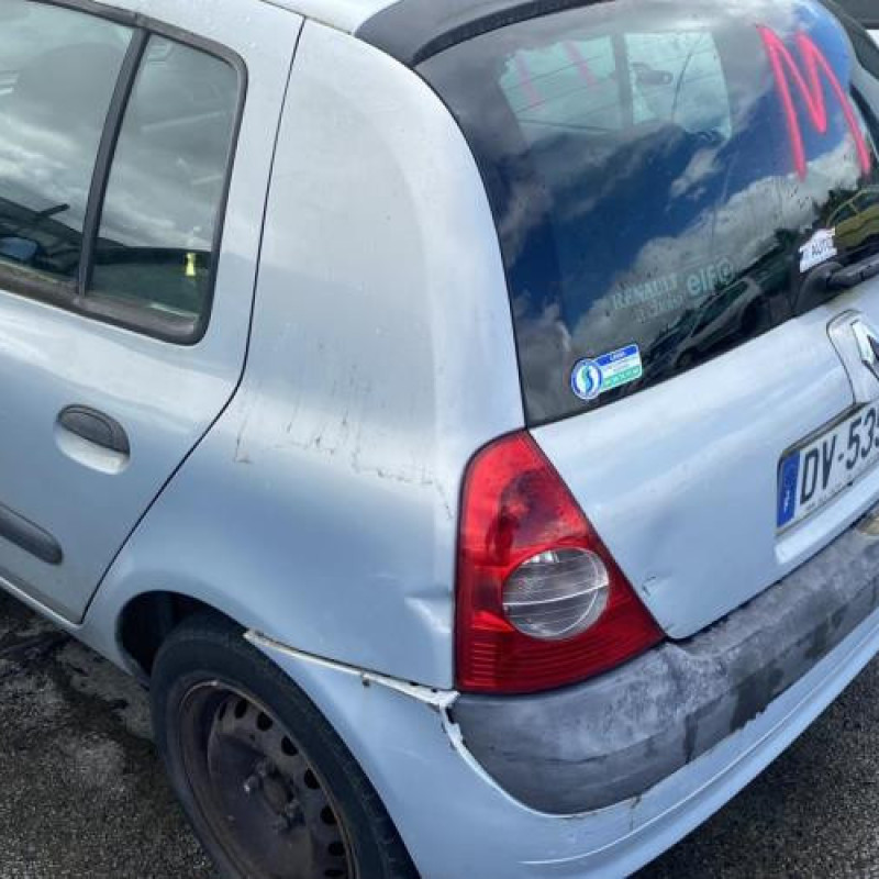 Pompe à carburant RENAULT CLIO 2 Photo n°12