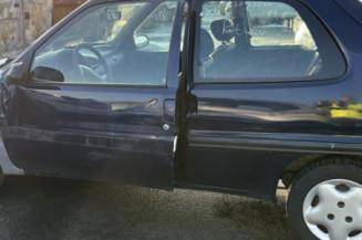 Poignee porte avant gauche CITROEN SAXO
