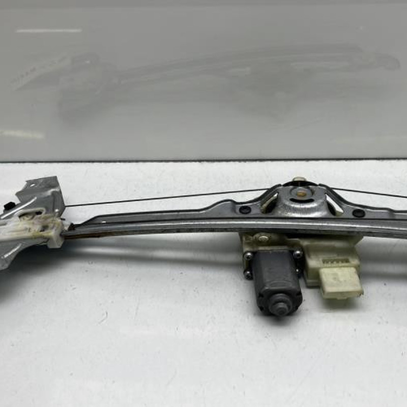 Leve vitre electrique arriere droit PEUGEOT 308 2 Photo n°7