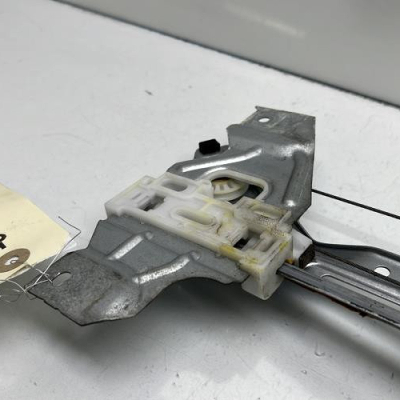 Leve vitre electrique arriere droit PEUGEOT 308 2 Photo n°8