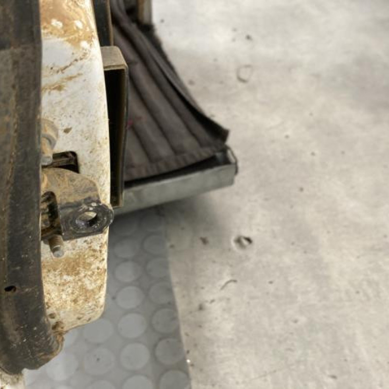 Porte avant droit FORD FIESTA 6 Photo n°5