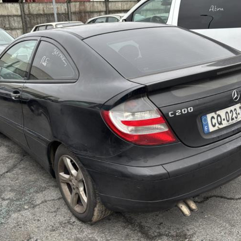 Vitre avant droit MERCEDES CLASSE C 203 COUPE SPORT Photo n°8