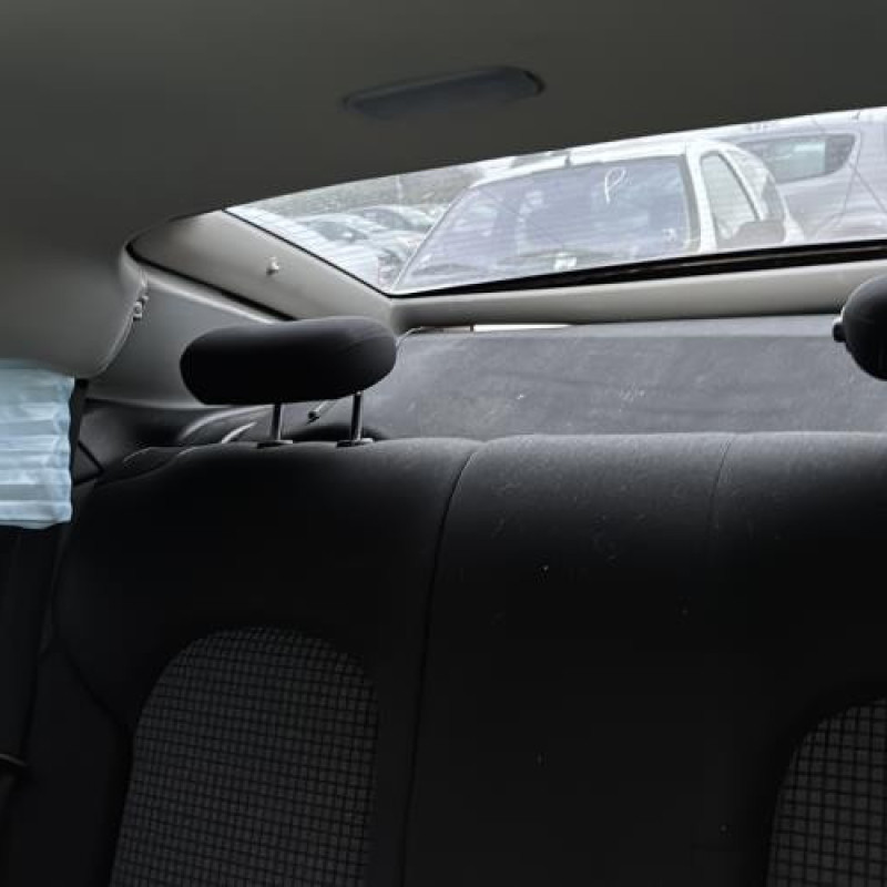 Pretensionneur de ceinture avant droit MERCEDES CLASSE C 203 COUPE SPORT Photo n°16