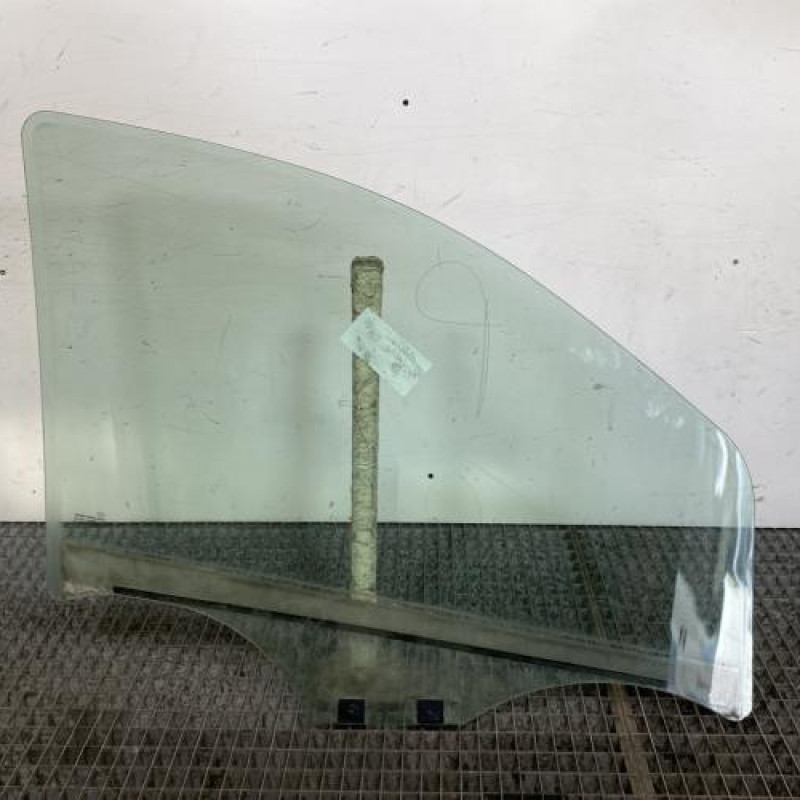 Vitre avant gauche DACIA LODGY Photo n°6