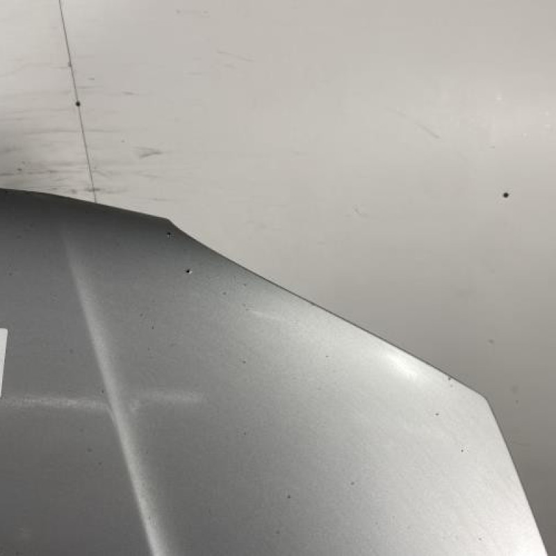Capot BMW SERIE 1 E87 Photo n°3