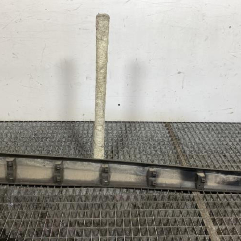 Baguette de porte avant gauche RENAULT MEGANE 3 Photo n°4