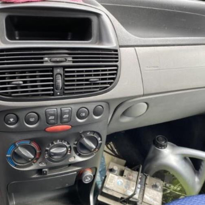Porte avant gauche FIAT PUNTO 2 Photo n°17