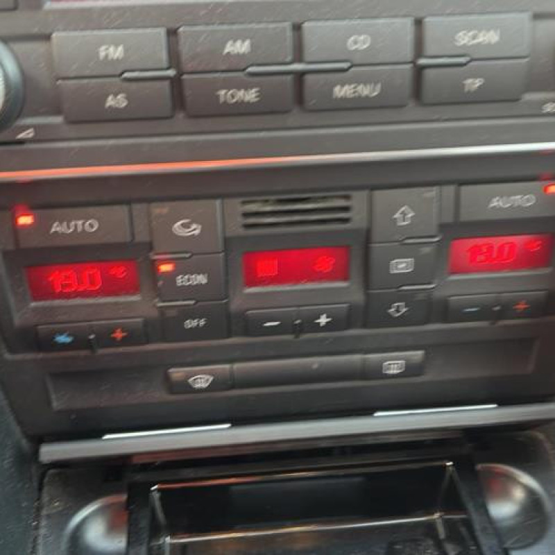 Moteur AUDI A4 2 Photo n°1