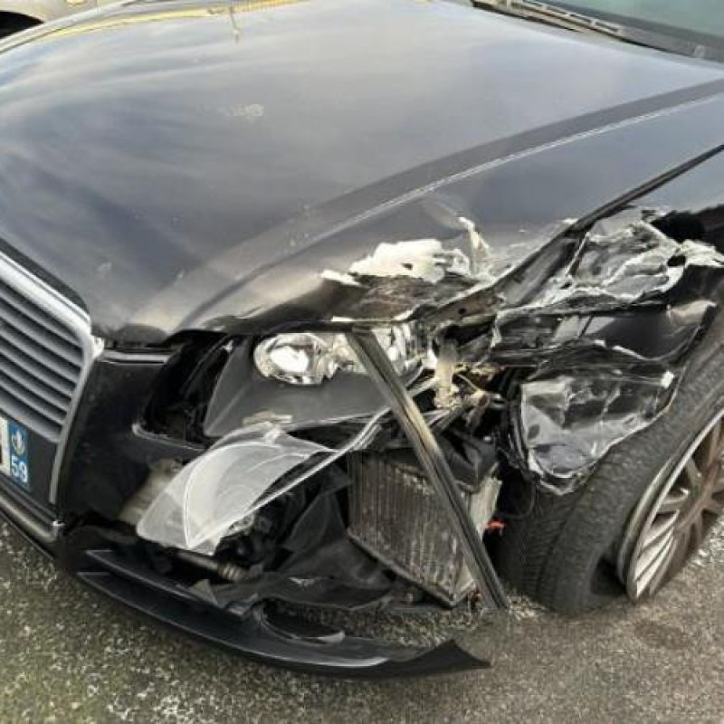 Moteur AUDI A4 2 Photo n°4