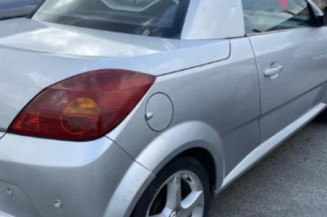 Pompe à carburant OPEL TIGRA 2