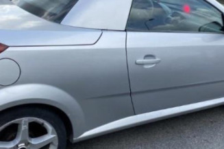 Pompe à carburant OPEL TIGRA 2