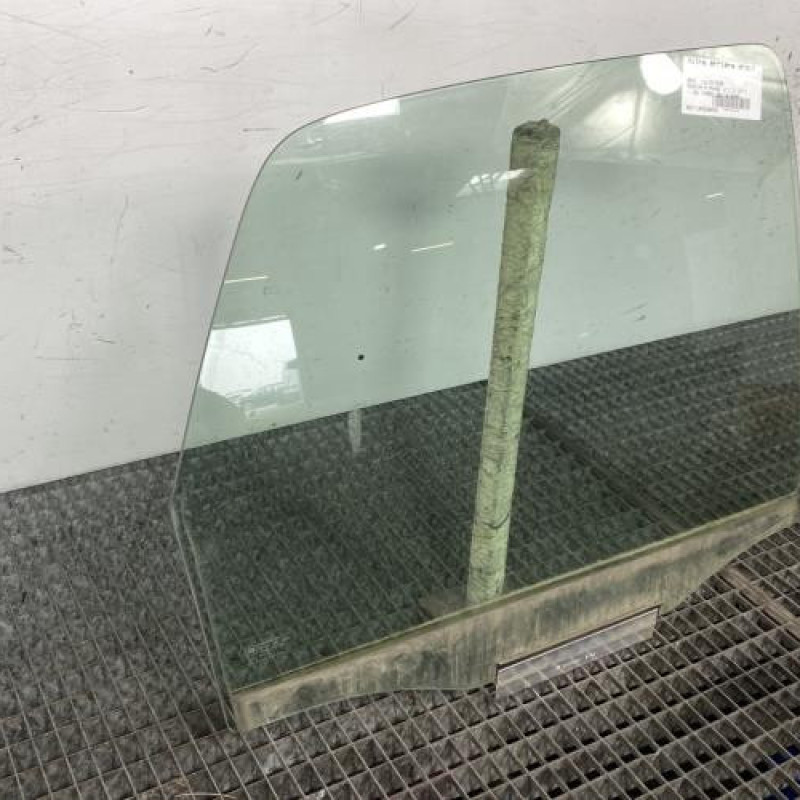 Vitre arriere droit OPEL MERIVA A Photo n°4