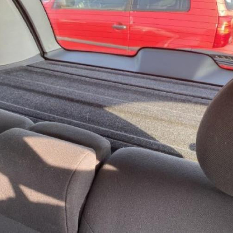 Vitre arriere droit OPEL MERIVA A Photo n°7