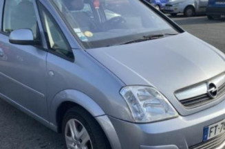 Vitre arriere droit OPEL MERIVA A