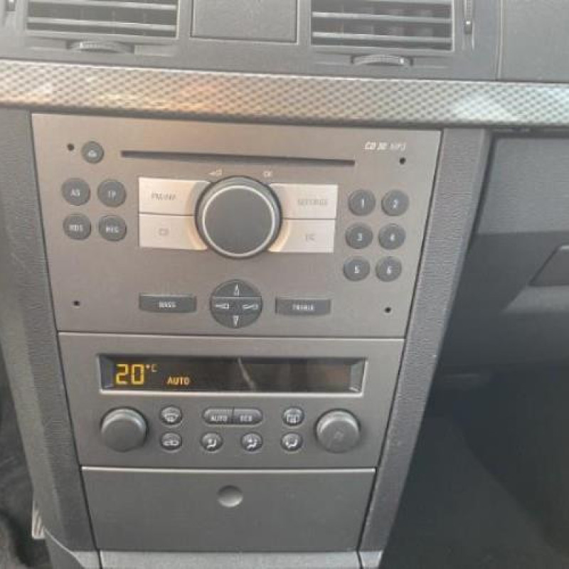 Vitre arriere droit OPEL MERIVA A Photo n°15