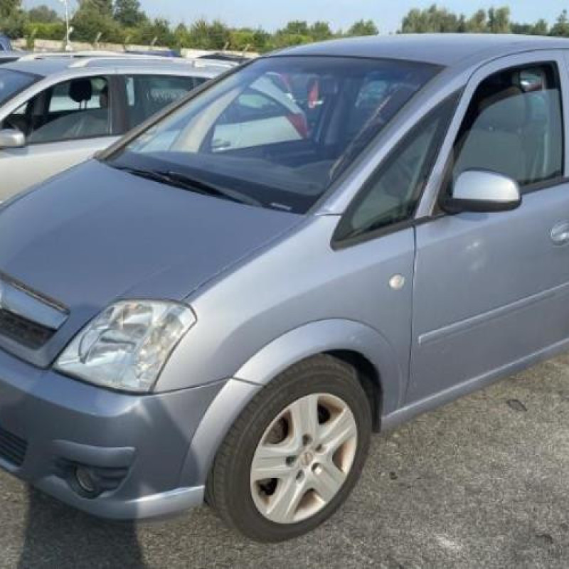 Vitre arriere droit OPEL MERIVA A Photo n°19