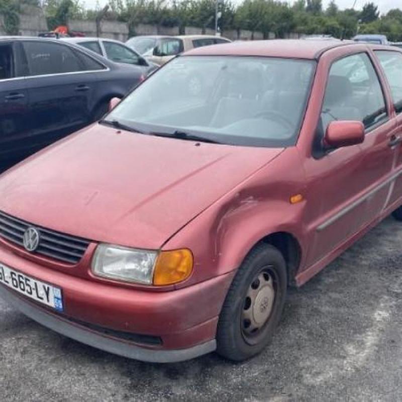 Aile avant droit VOLKSWAGEN POLO 3 Photo n°9