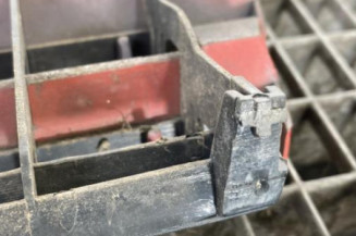 Calandre PEUGEOT 205
