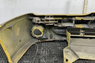 Pare choc avant RENAULT MEGANE 1