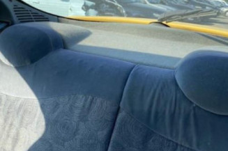 Pare choc avant RENAULT MEGANE 1