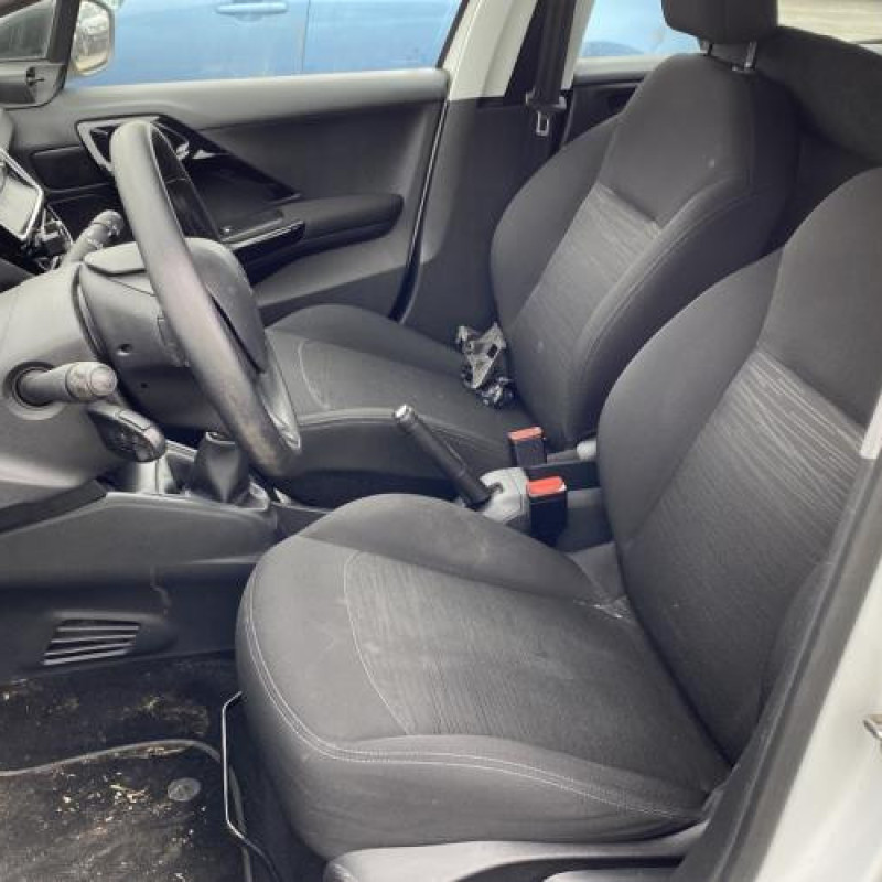 Moteur PEUGEOT 208 1 Photo n°13