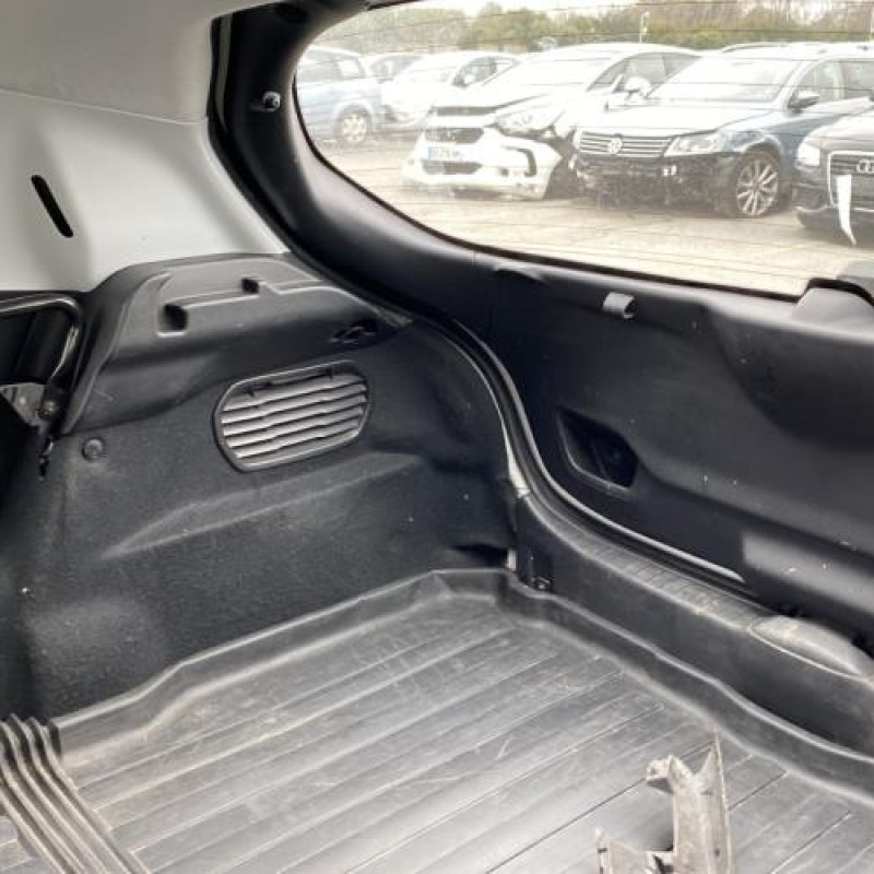 Moteur PEUGEOT 208 1 Photo n°15