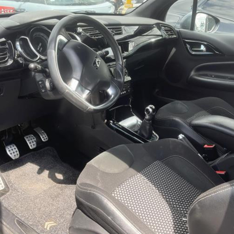 Moteur CITROEN DS3 Photo n°16