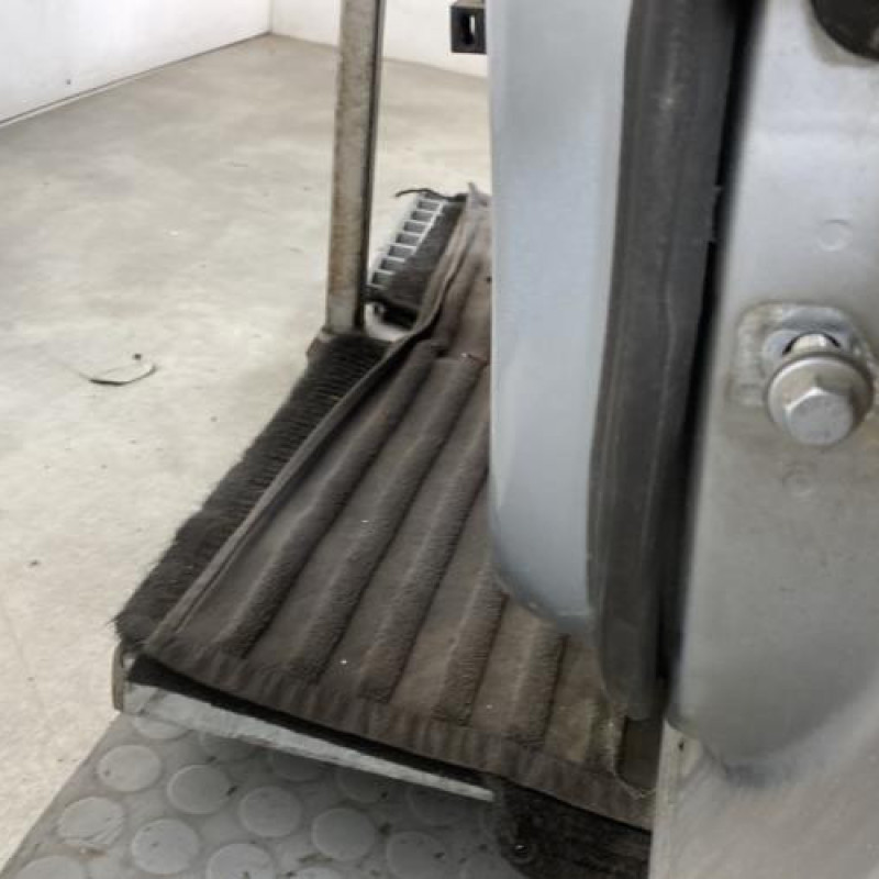 Porte avant gauche FORD GALAXY 2 Photo n°6