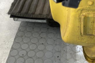 Porte avant gauche RENAULT MEGANE 1