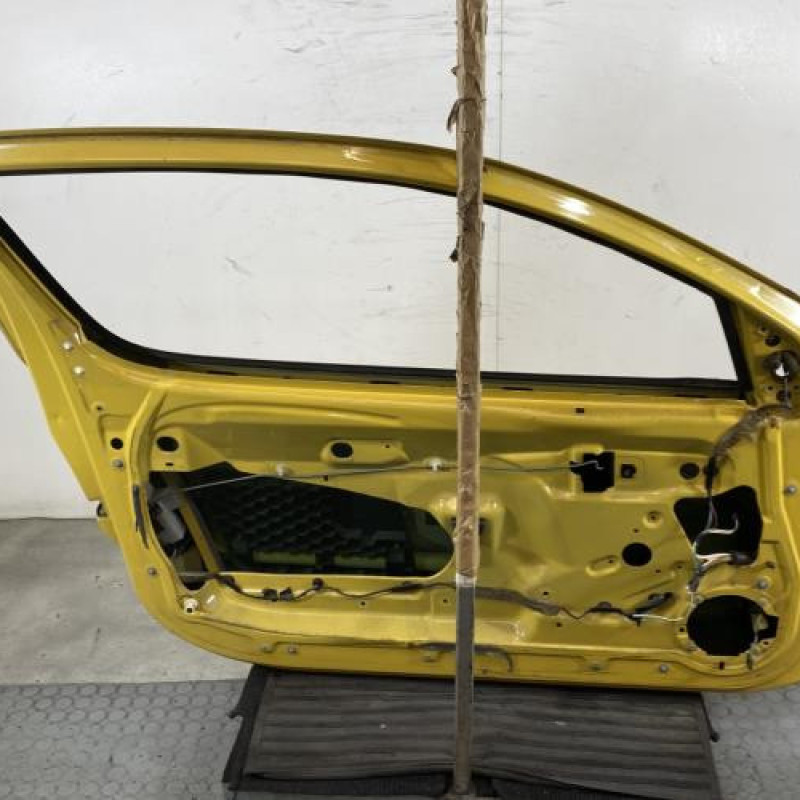 Porte avant gauche RENAULT MEGANE 1 Photo n°5