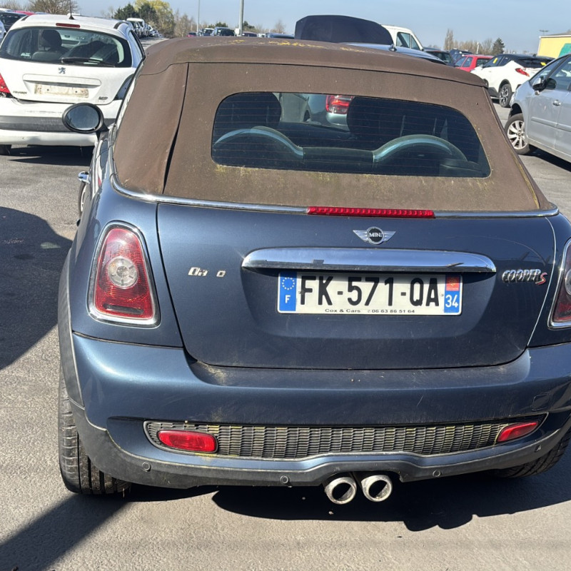 MINI MINI 2 R57 CABRIOLET PHASE 1 1.6i - 16V TURBO COOPER S Photo n°5