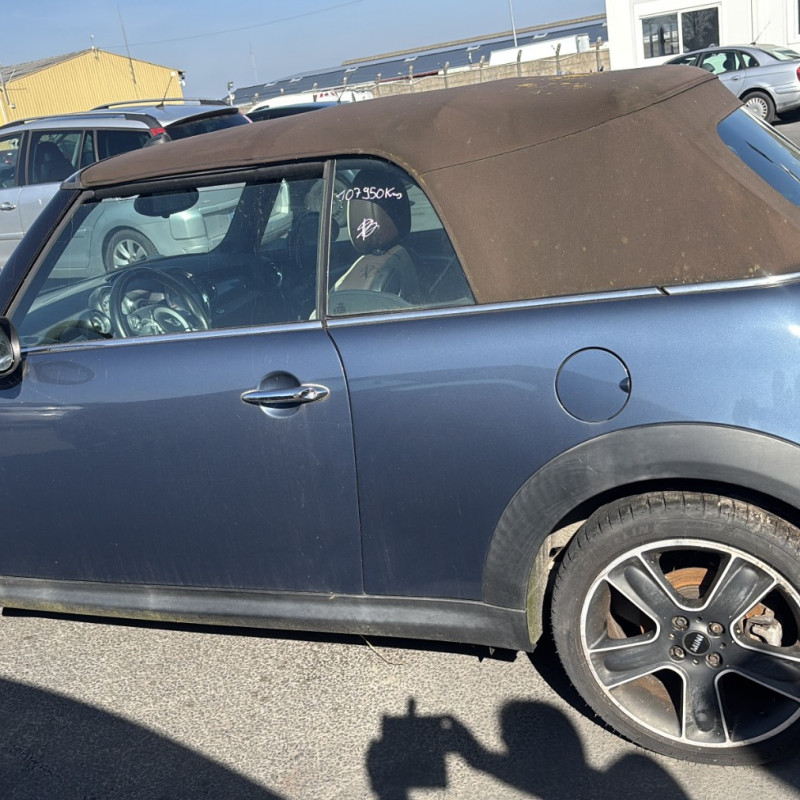 MINI MINI 2 R57 CABRIOLET PHASE 1 1.6i - 16V TURBO COOPER S Photo n°6