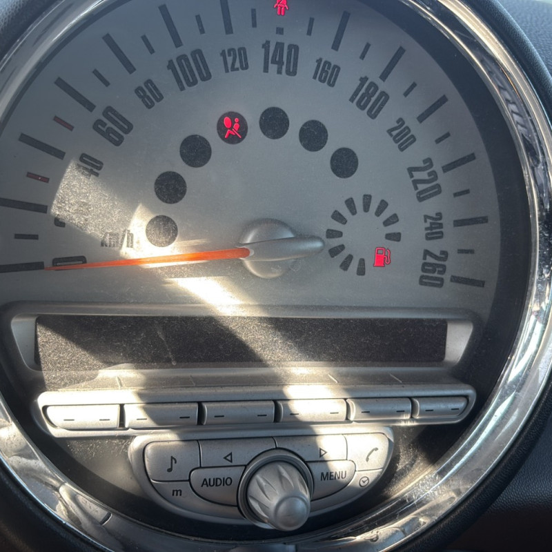 MINI MINI 2 R57 CABRIOLET PHASE 1 1.6i - 16V TURBO COOPER S Photo n°17