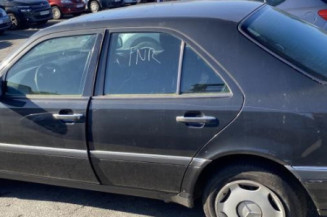 Feu arriere principal droit (feux) MERCEDES CLASSE C 202