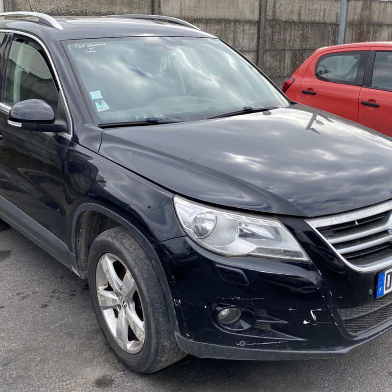 VOLKSWAGEN TIGUAN 1 PHASE 1 2.0 TDI - 16V TURBO 4 MOTION 4X4 Photo n°2